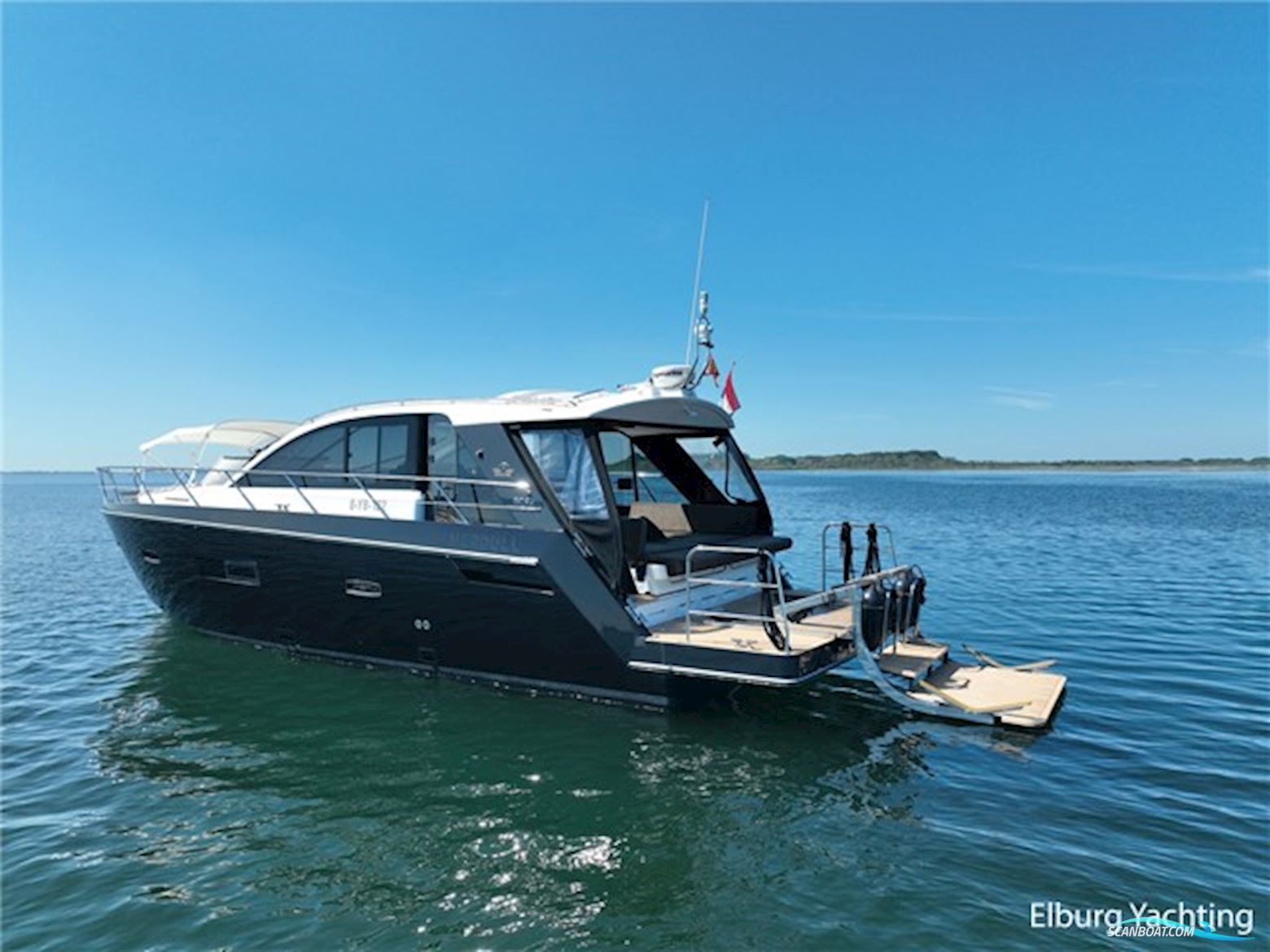 Sealine SC42 Custom