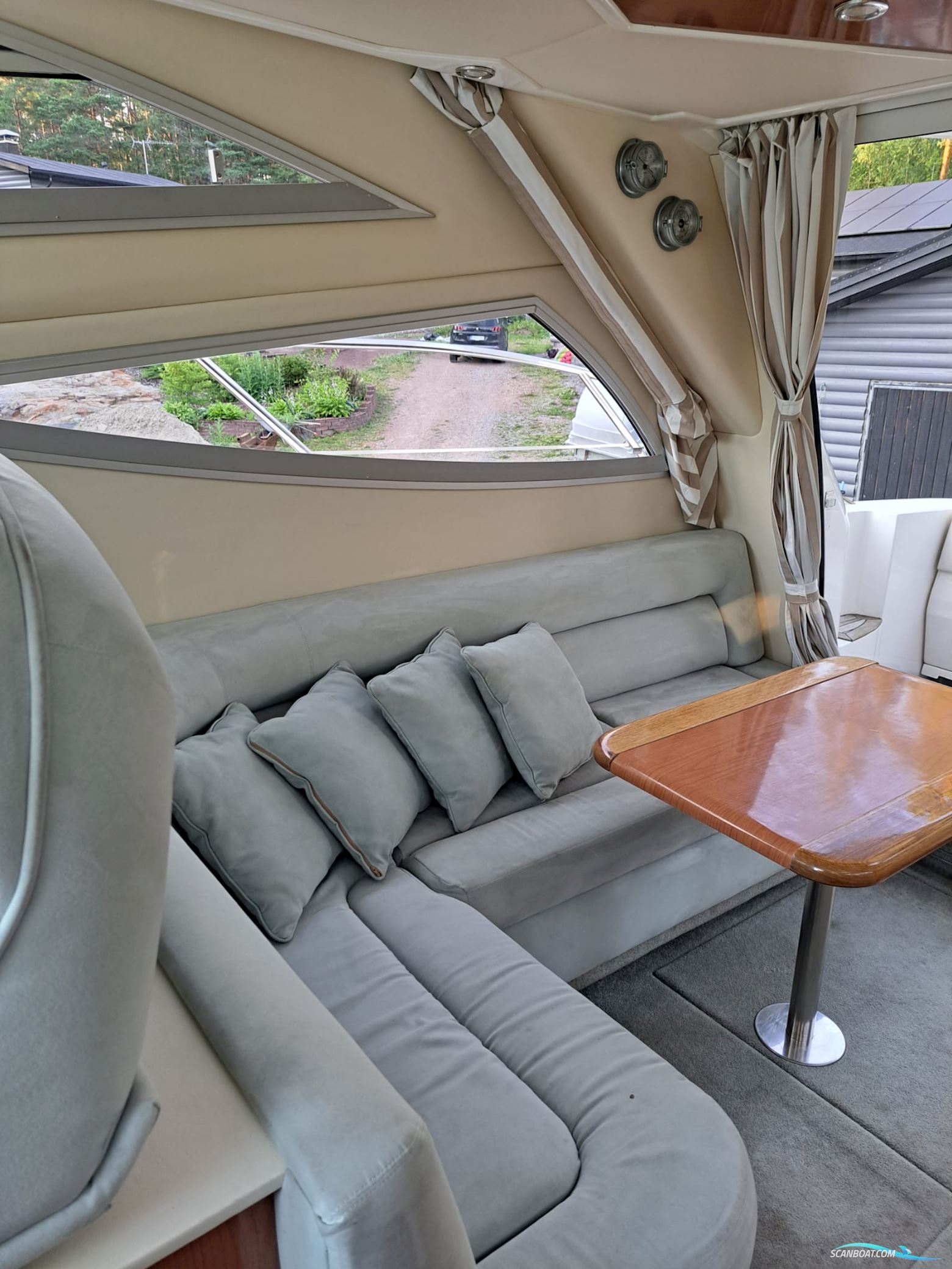 Sealine Sealine F34 Flybridge