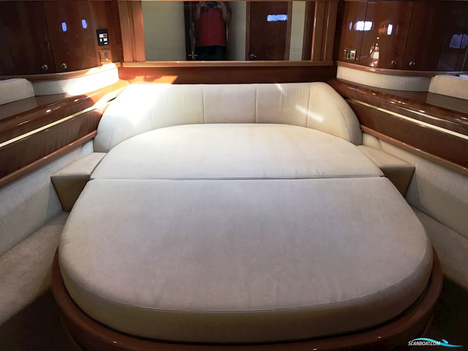 Sealine T 52 - BJ. 2005 - 3 KABINEN