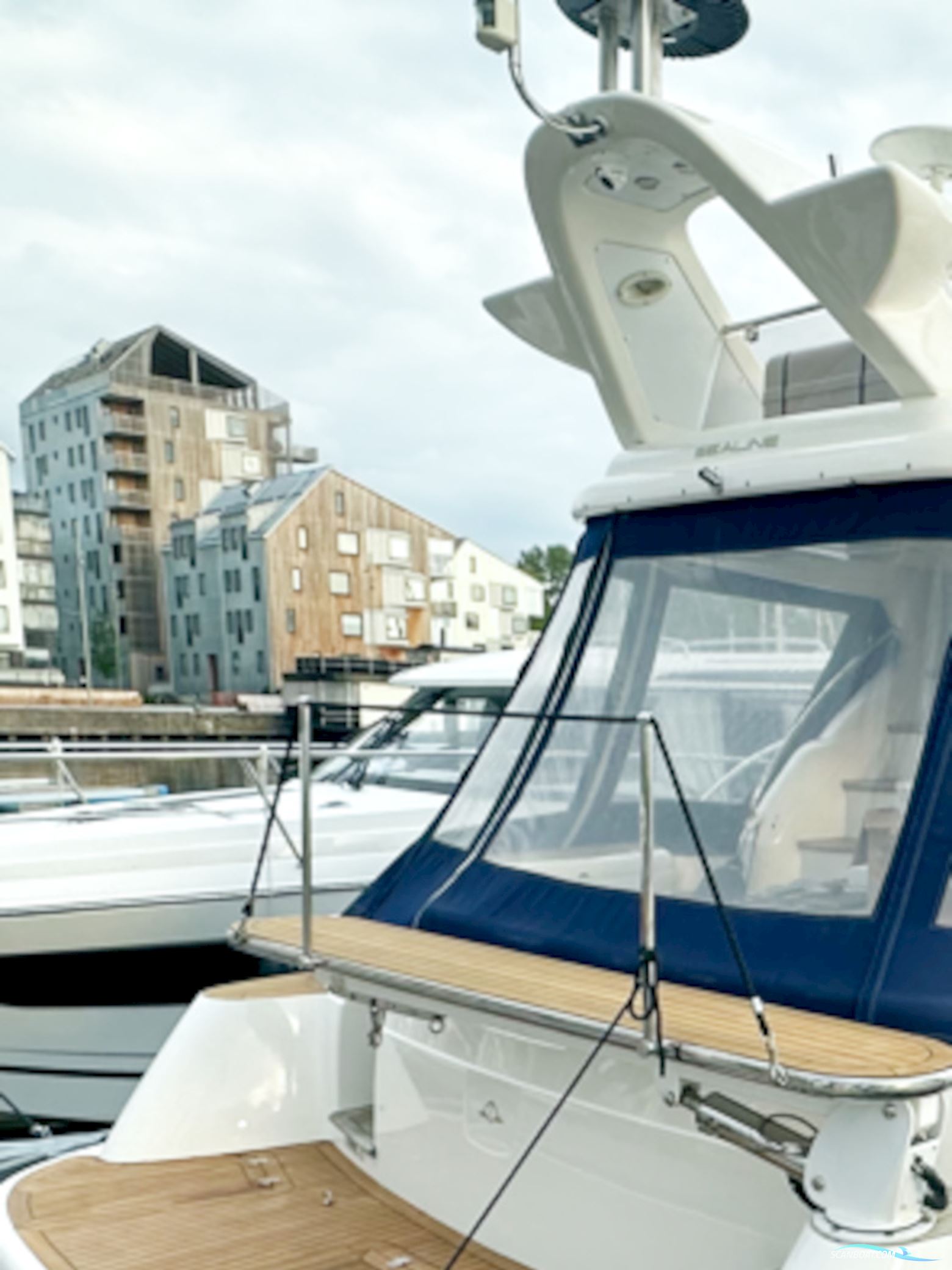 Sealine T47