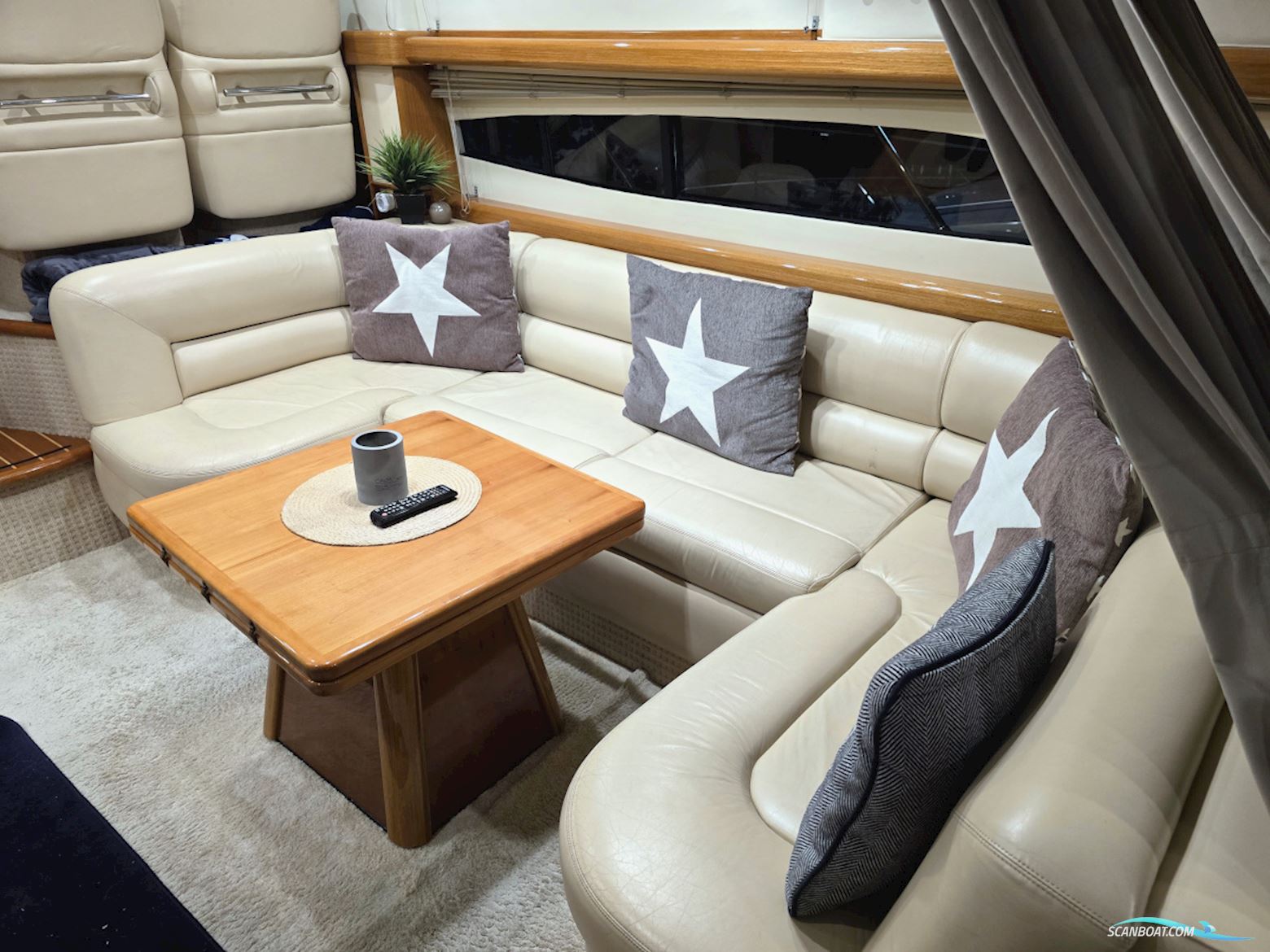 Sealine T47