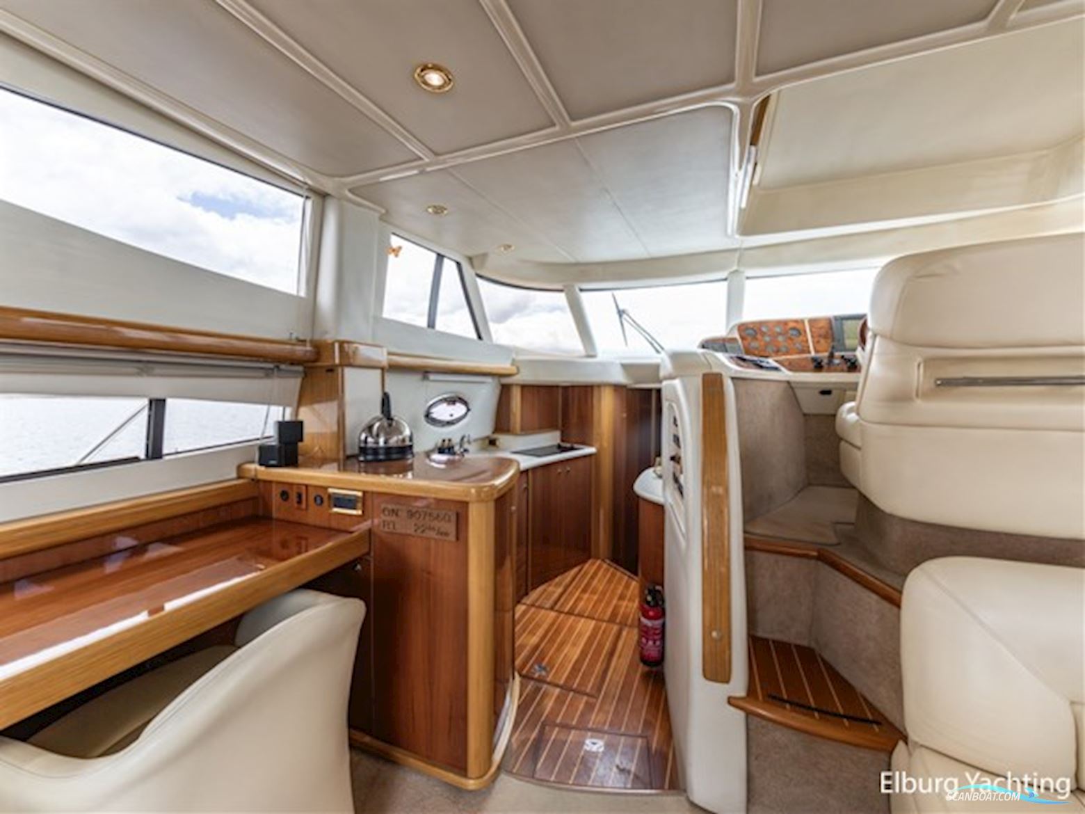 Sealine T47