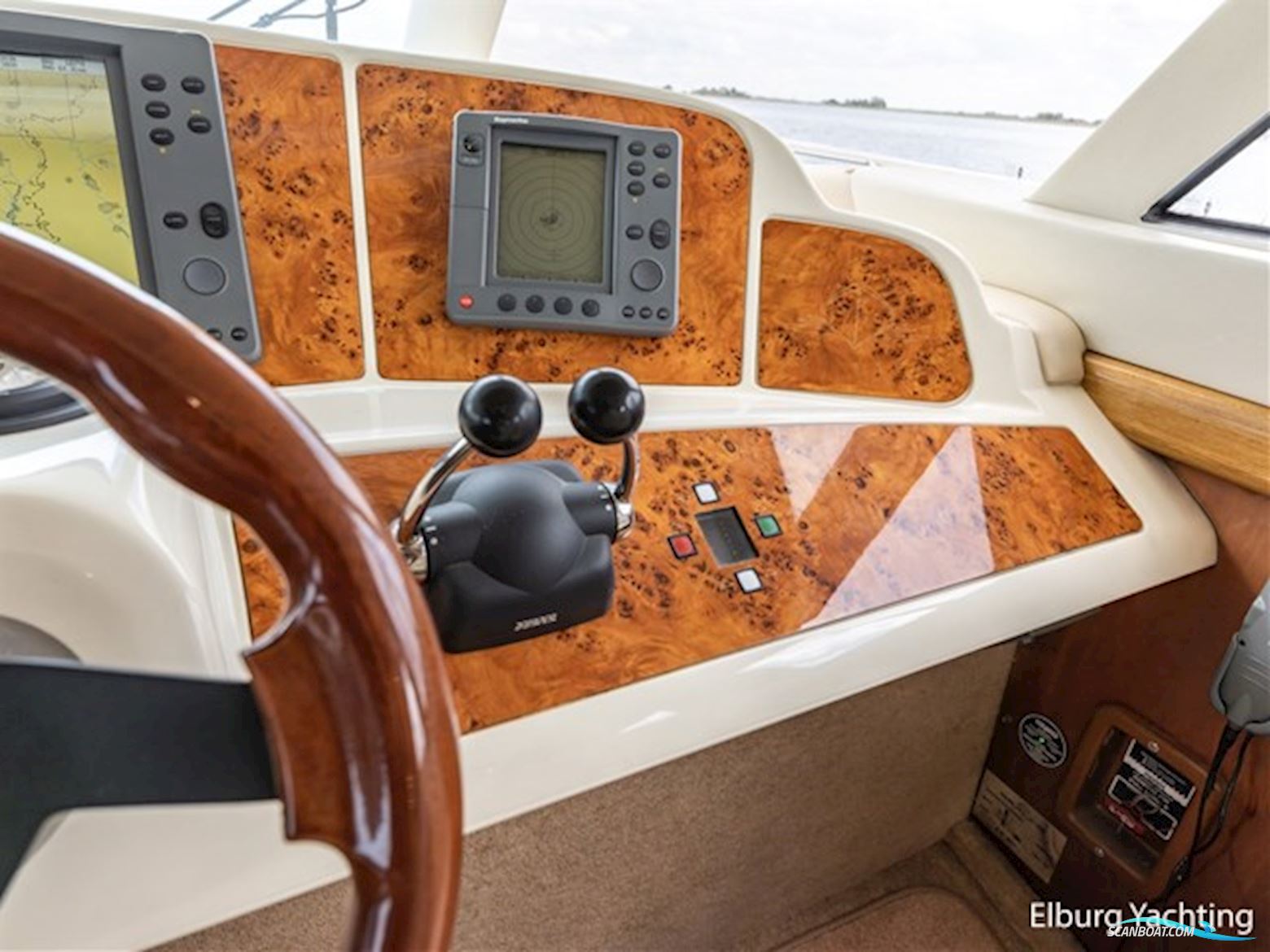 Sealine T47
