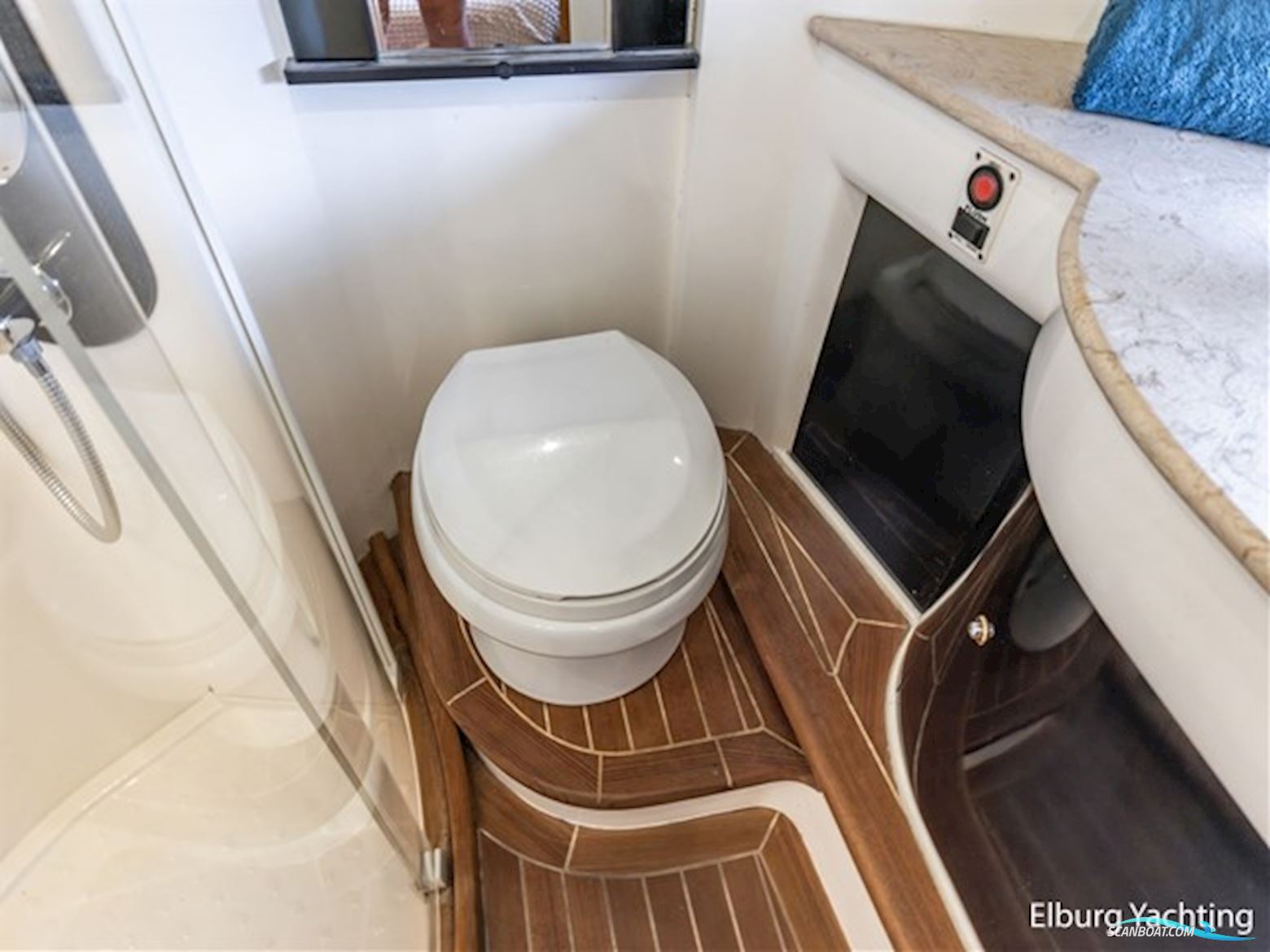 Sealine T47