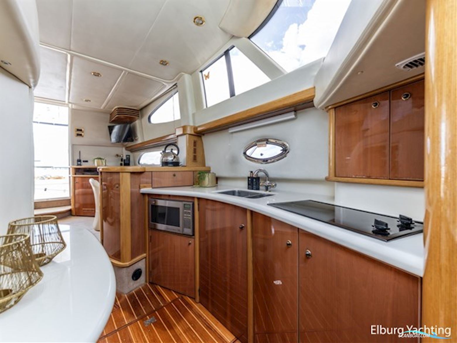 Sealine T47