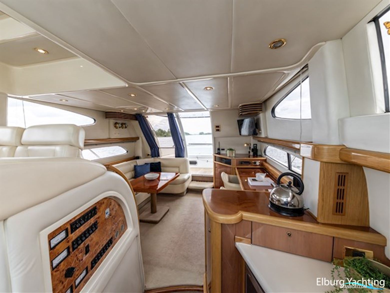 Sealine T47