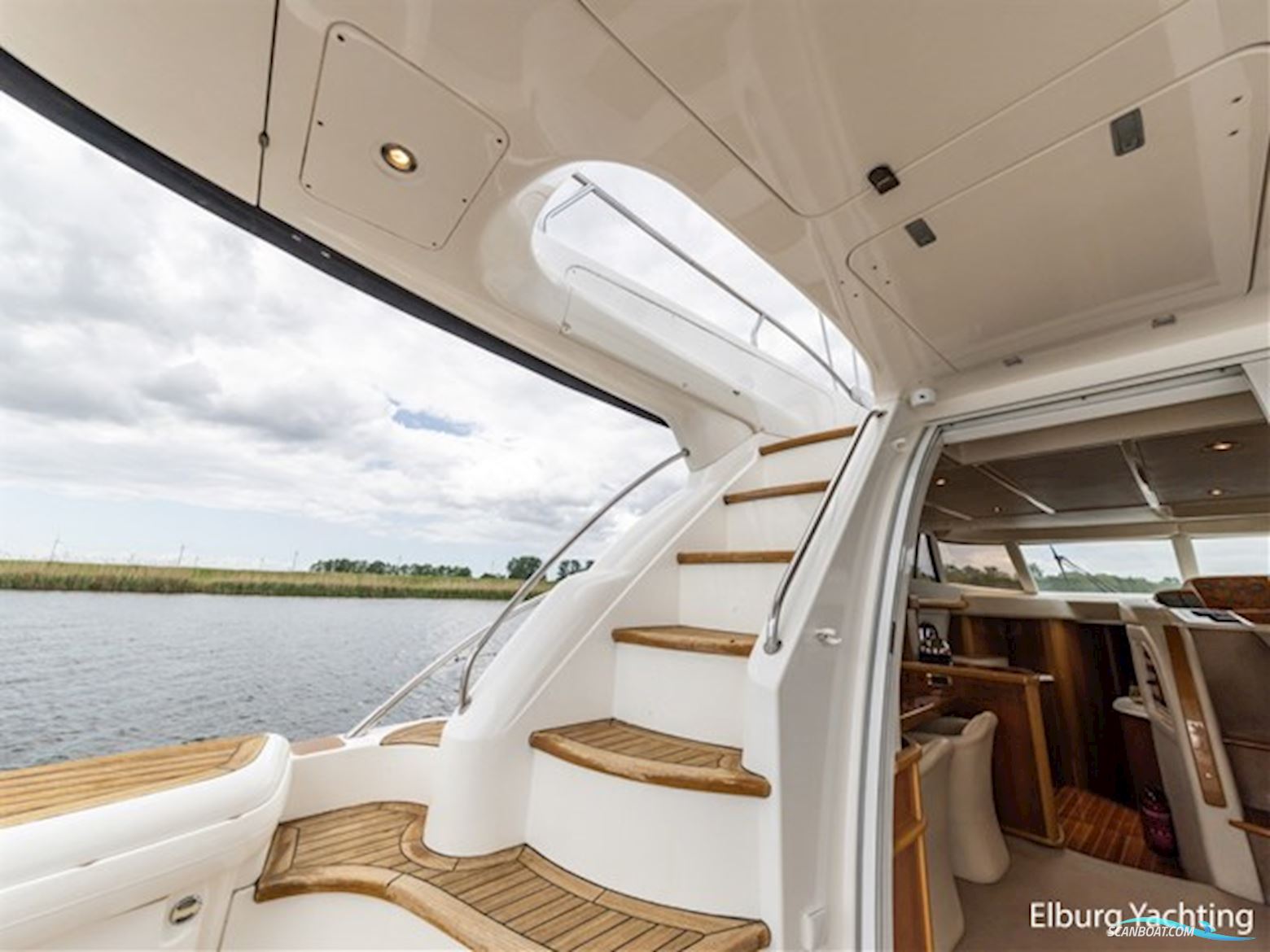 Sealine T47