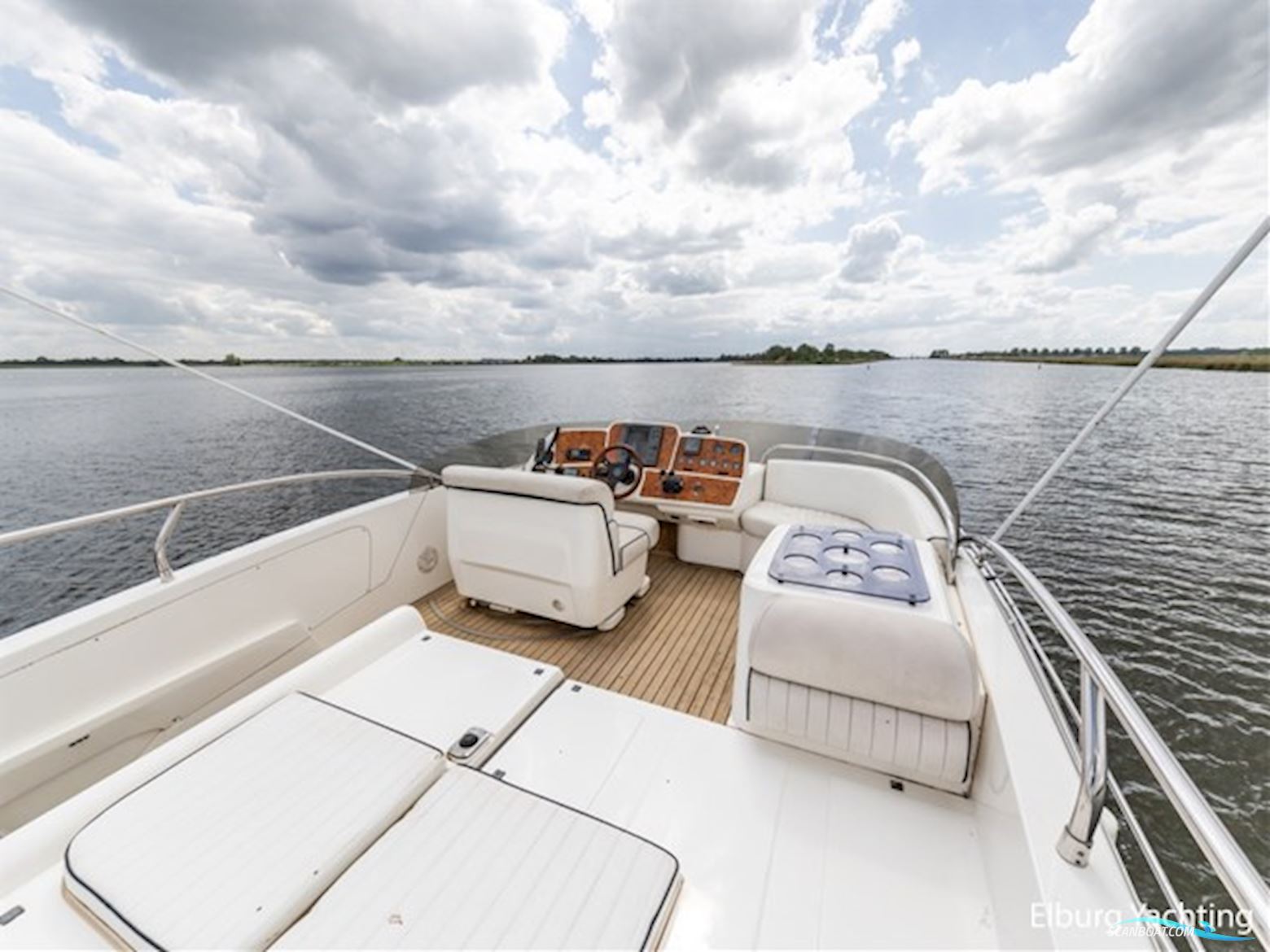 Sealine T47