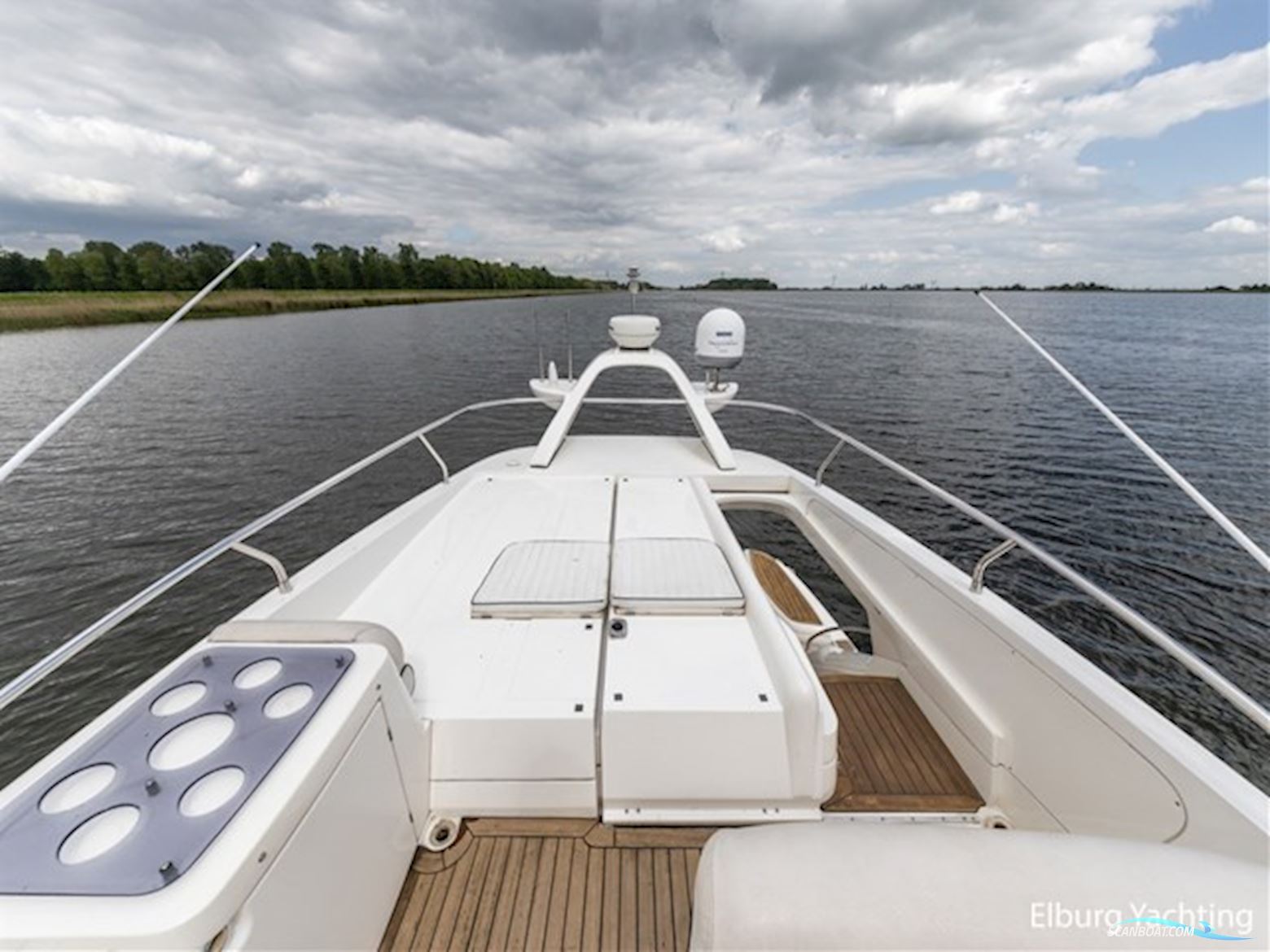 Sealine T47