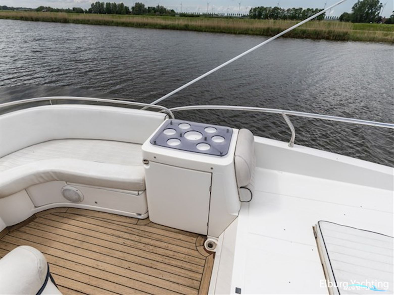 Sealine T47