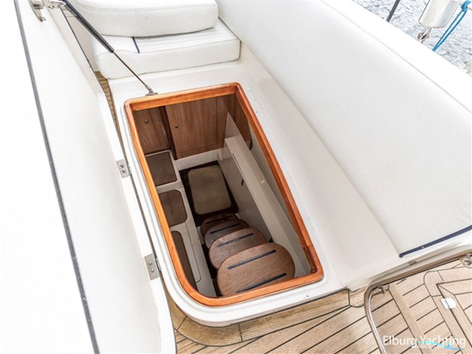 Sealine T47