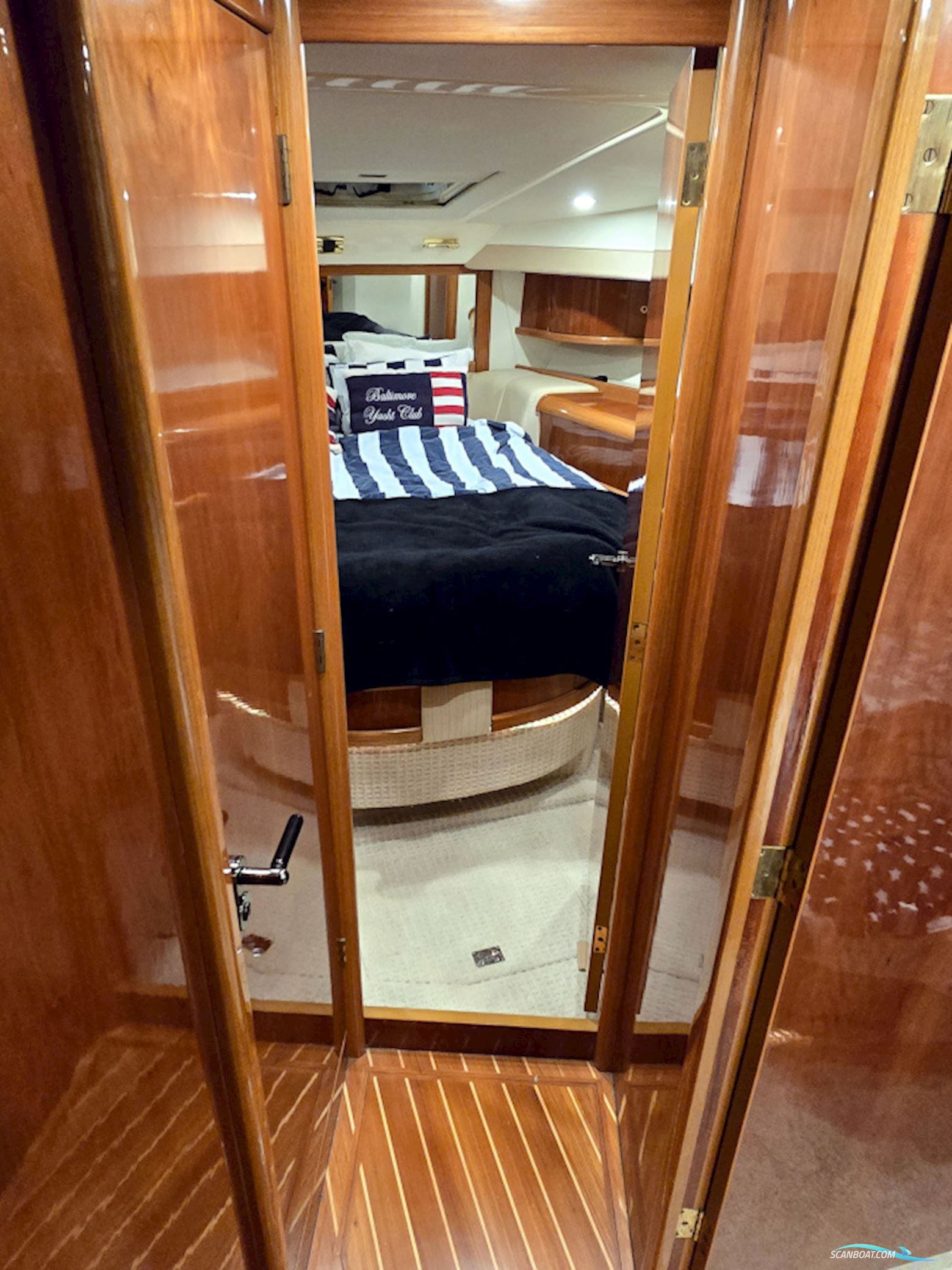 Sealine T47