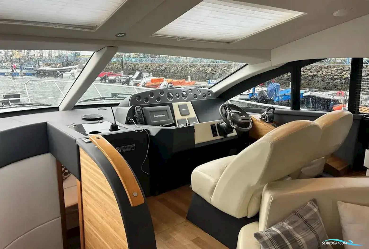 Sealine T50