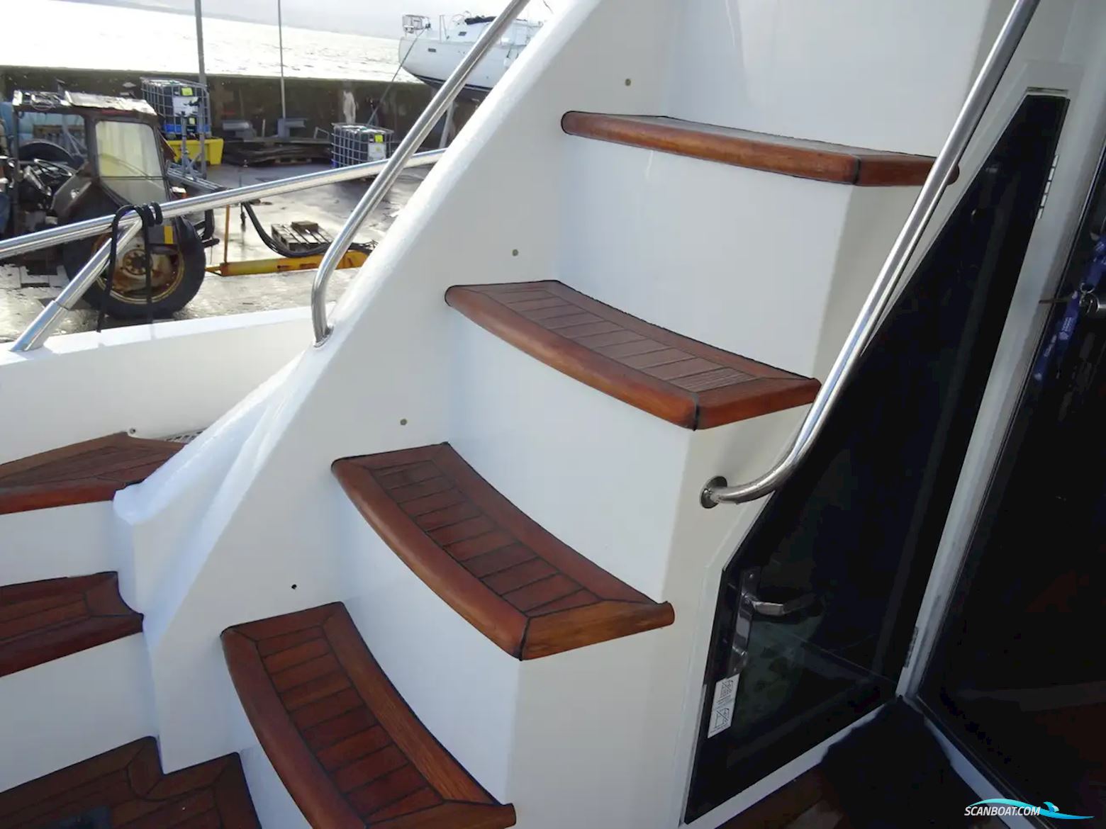 Sealine T50