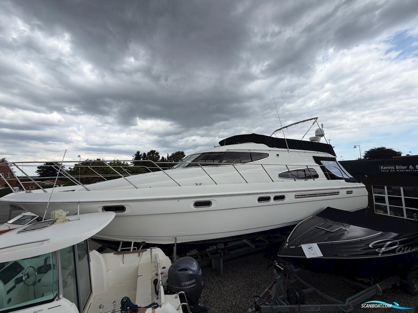 Sealine T51 Flybridge