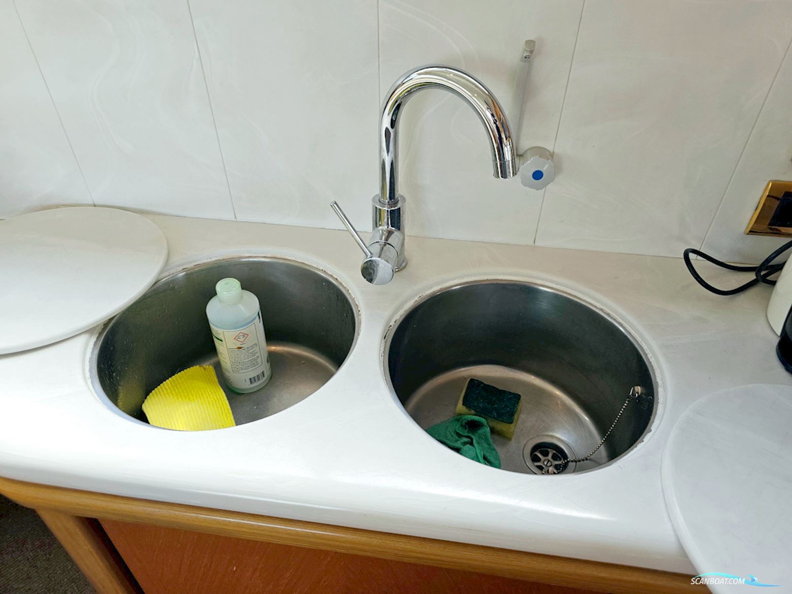 Sealine T51 Volvo Penta Tamd 122P Edc