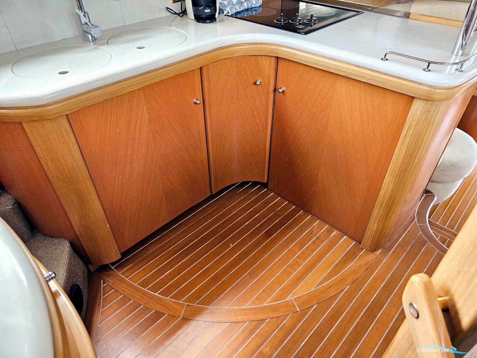 Sealine T51 Volvo Penta Tamd 122P Edc