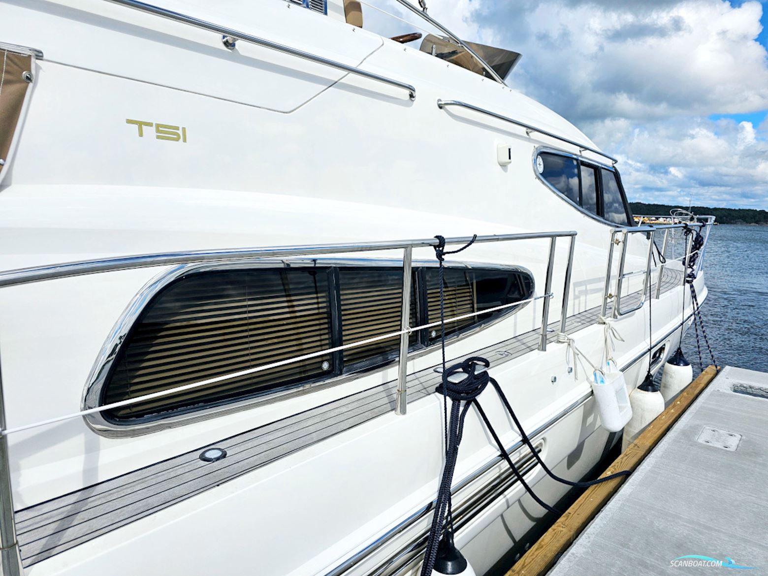 Sealine T51 Volvo Penta Tamd 122P Edc