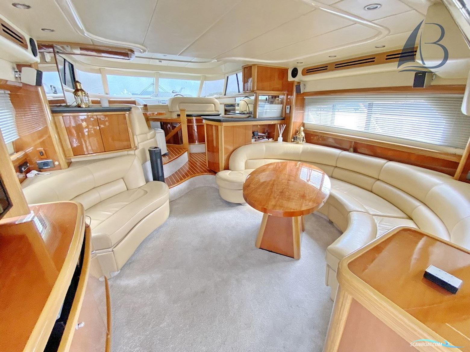 Sealine T52