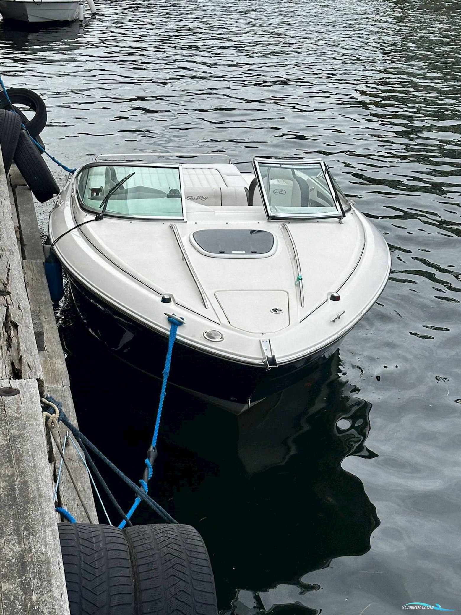 Searay 220 Sunsport - 4.3L Mercruiser MPI/Udstyr Motorbåt 2008, med Mercruiser 4.3 MPI motor, Danmark