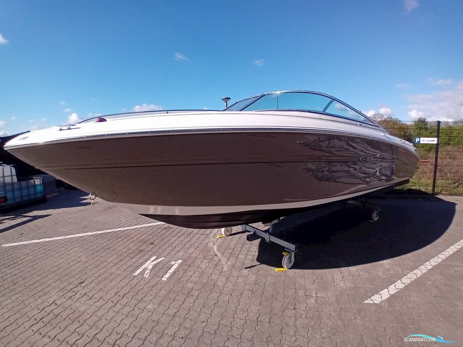 Searay 220 Sunsport m/ Mercruiser 4.3
