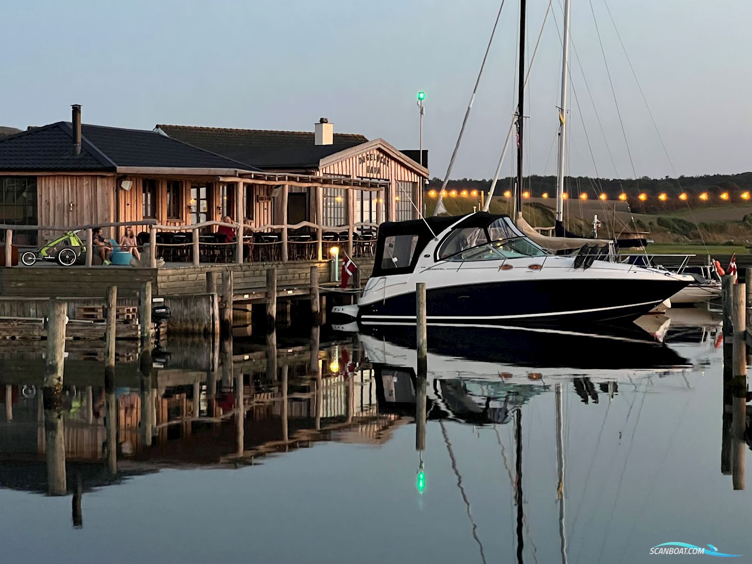 SeaRay 330