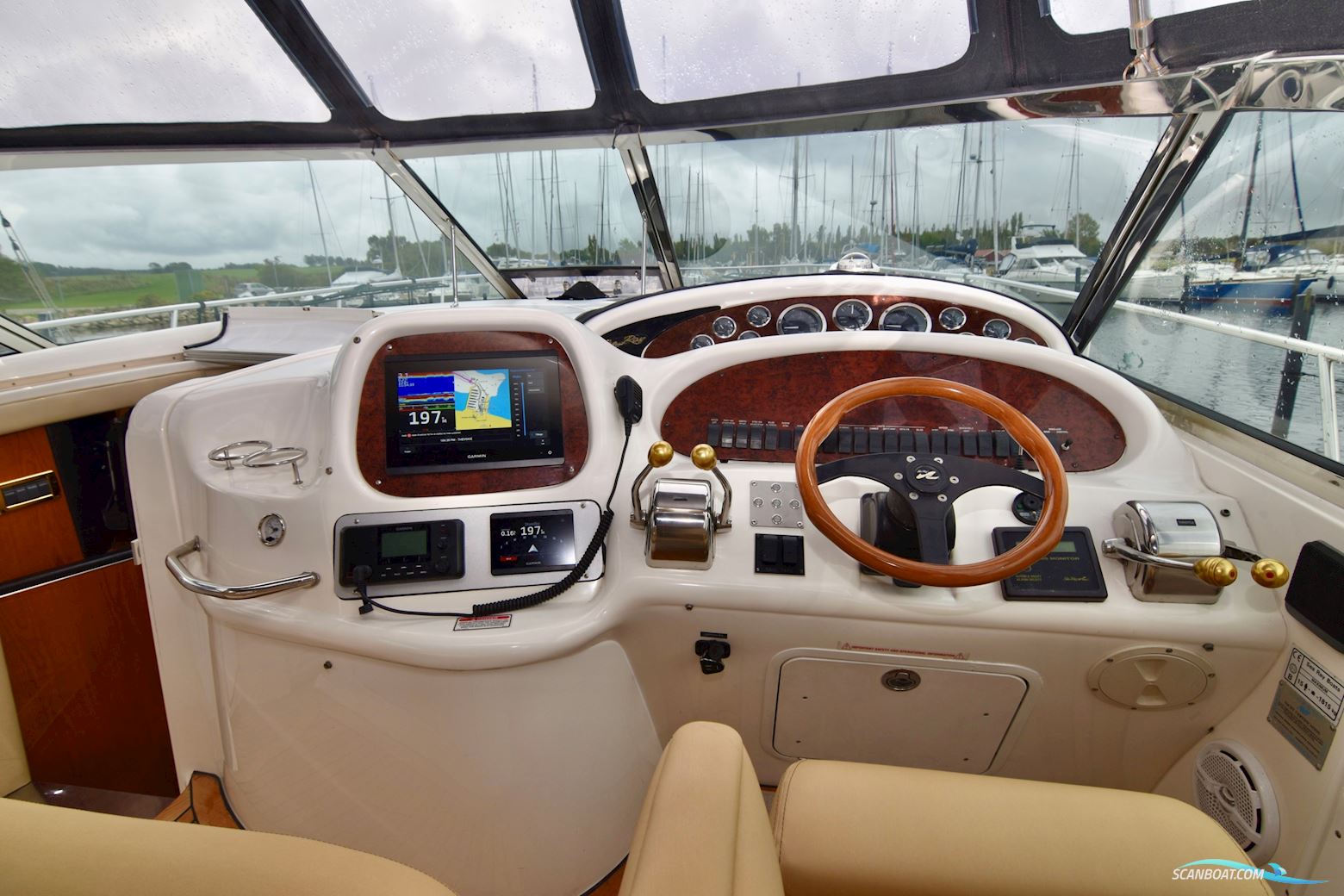 SeaRay 410 Sundancer