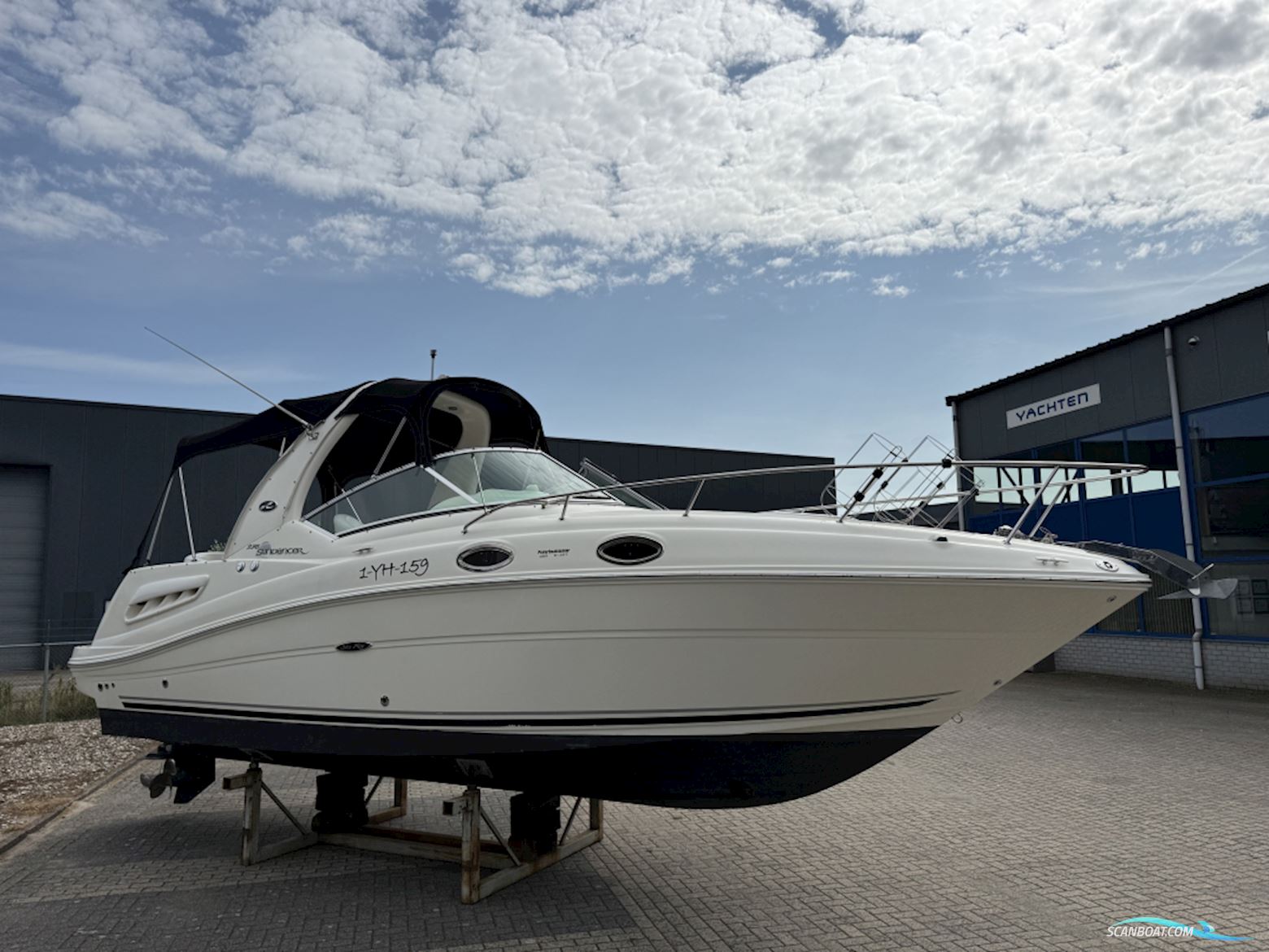 Searay Sundancer 275