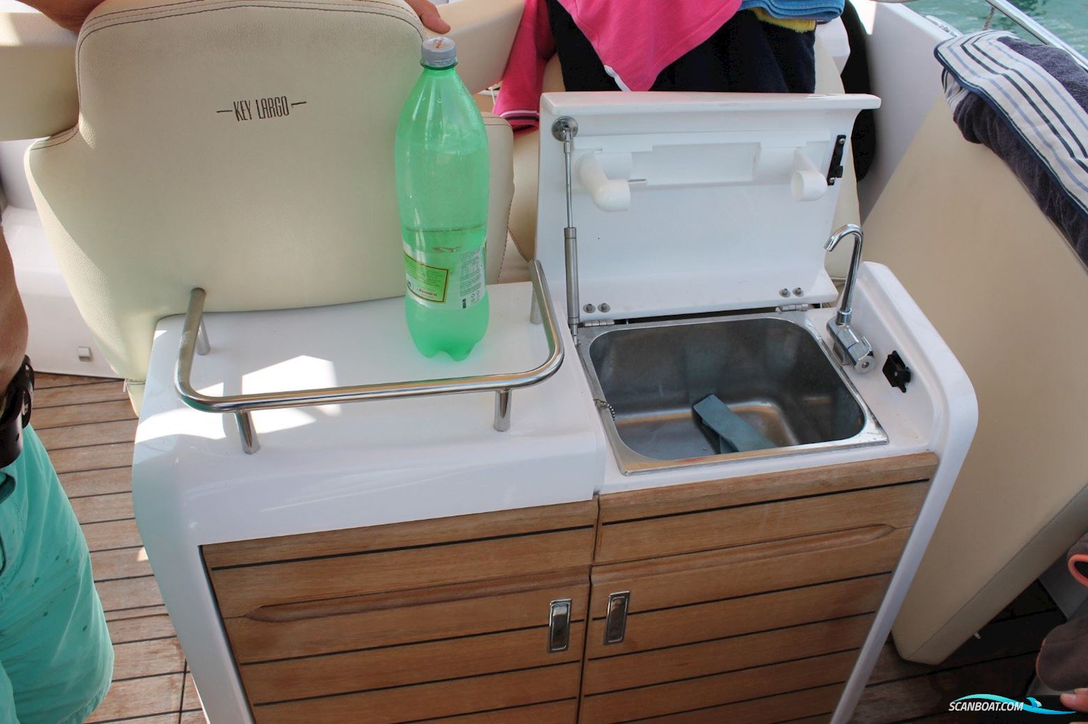 Sessa 27 KEY LARGO - VOLVO PENTA V8