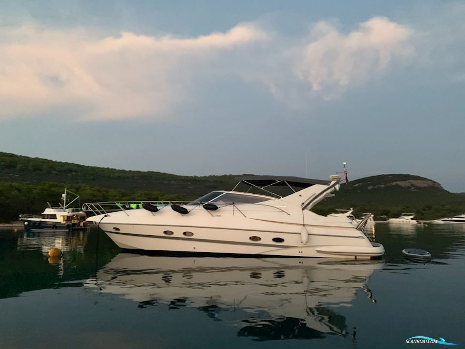 Sessa C 42 Motorbåt 2004, med Volvo Penta D6-310 motor, Italien