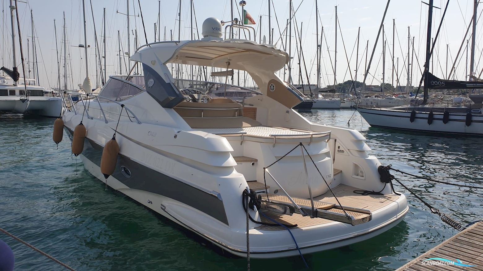 Sessa Marine C42 HT Motorbåt 2008, med Volvo Penta D330 motor, Italien