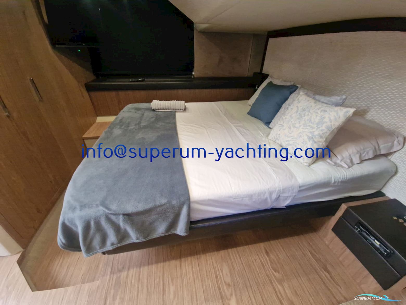 Sessa Marine F54 FLY