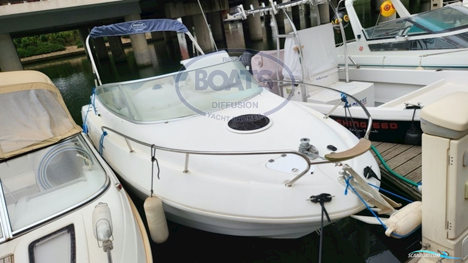 Sessa Marine Islamorada 21