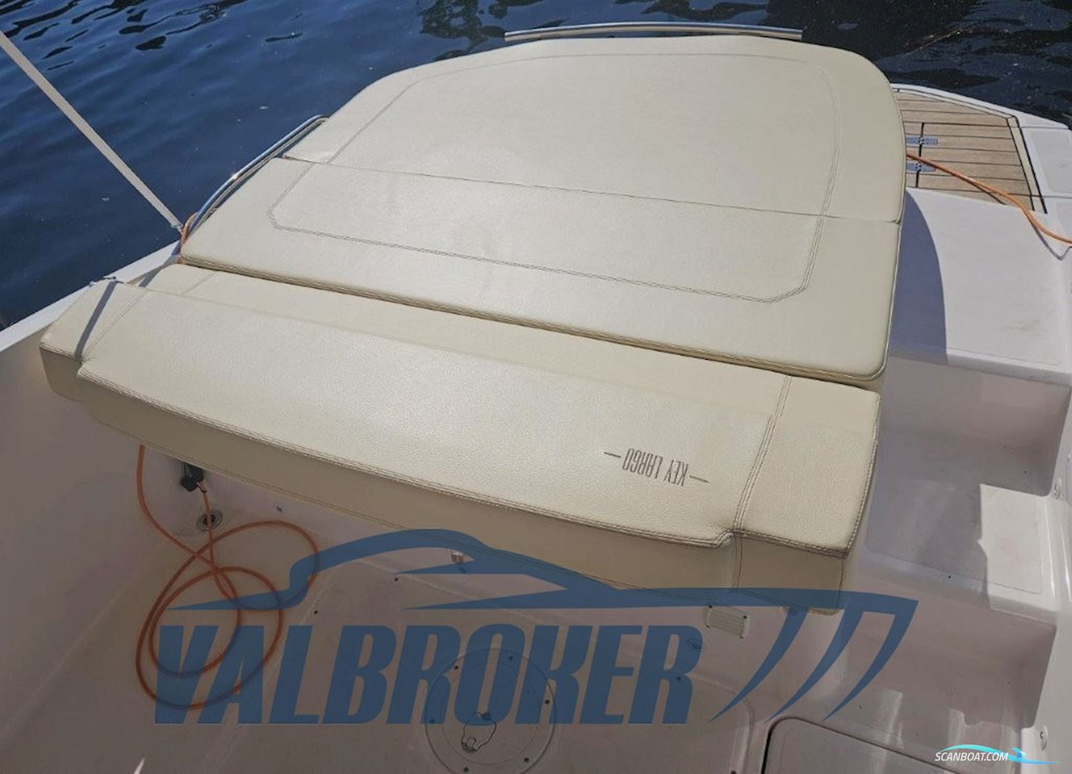 Sessa Marine Key Largo 24
