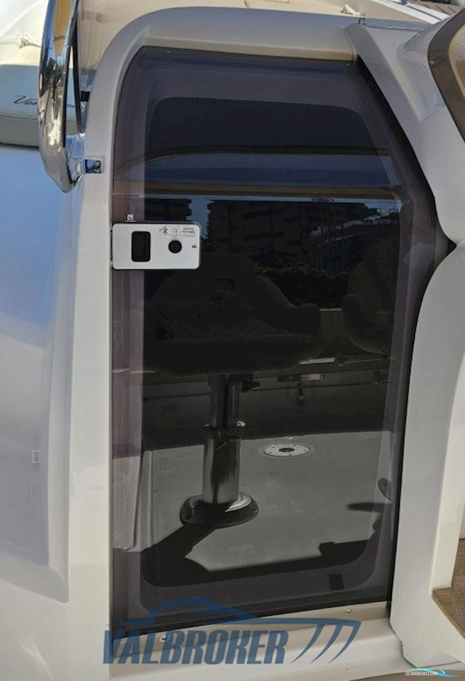 Sessa Marine Key Largo 24