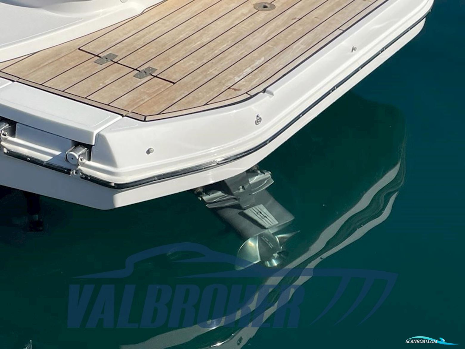Sessa Marine Key Largo 24