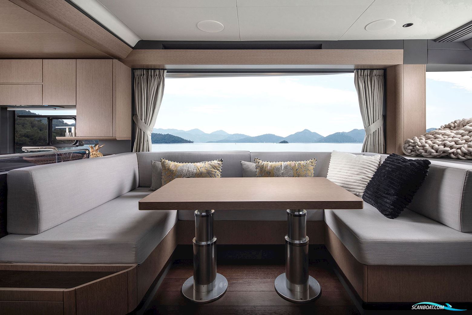 SIRENA 48 COUPE HYBRID