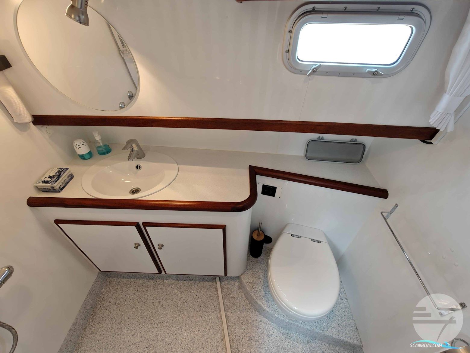 SK 1025 Pilot Special