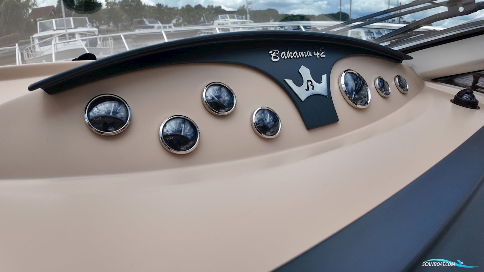 Skorgenes Bahama 42