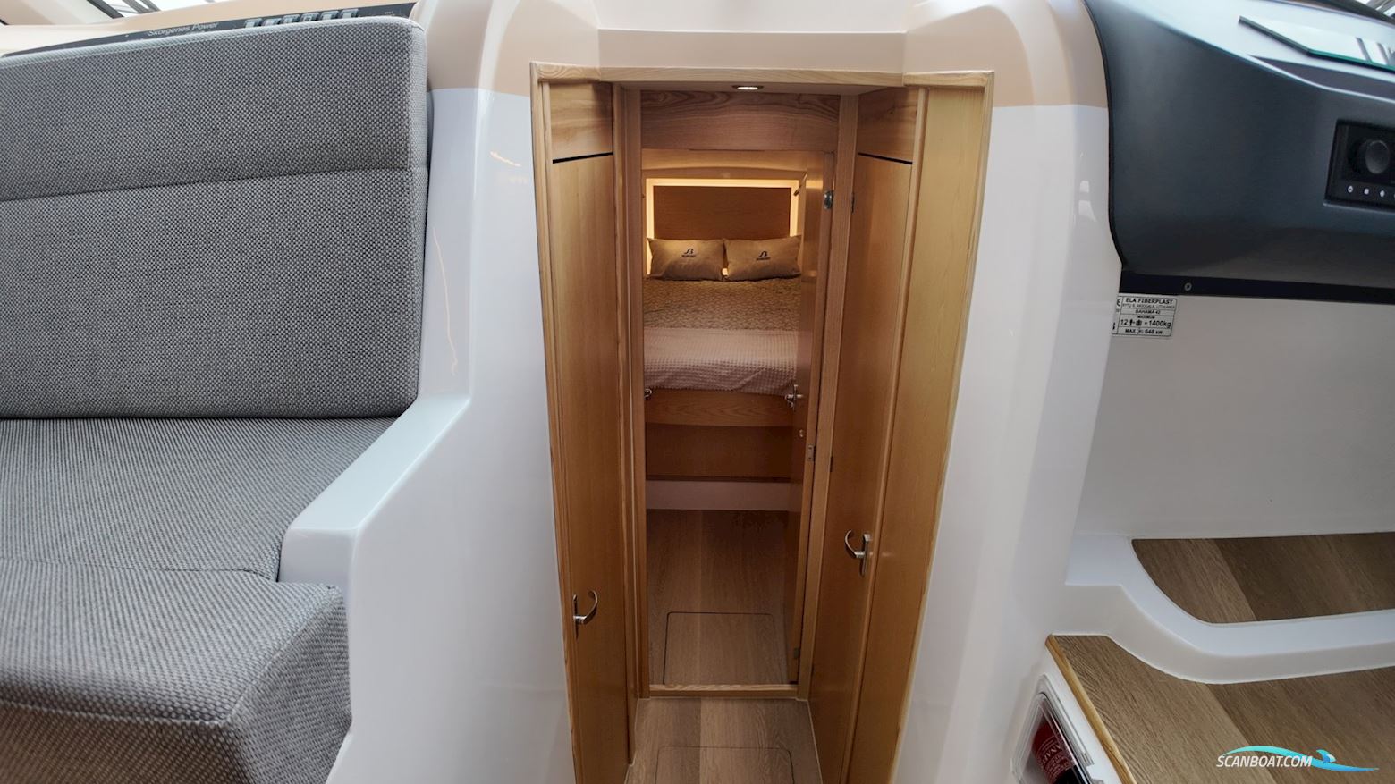Skorgenes Bahama 42