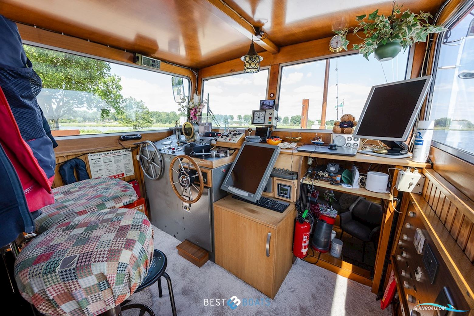 sleepboot Limburgia