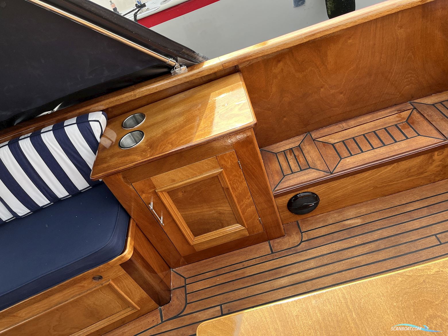 Sloep Van Seinen ( 200 Uur) Sloep Van Seinen ( 200 Uur) Marine 800