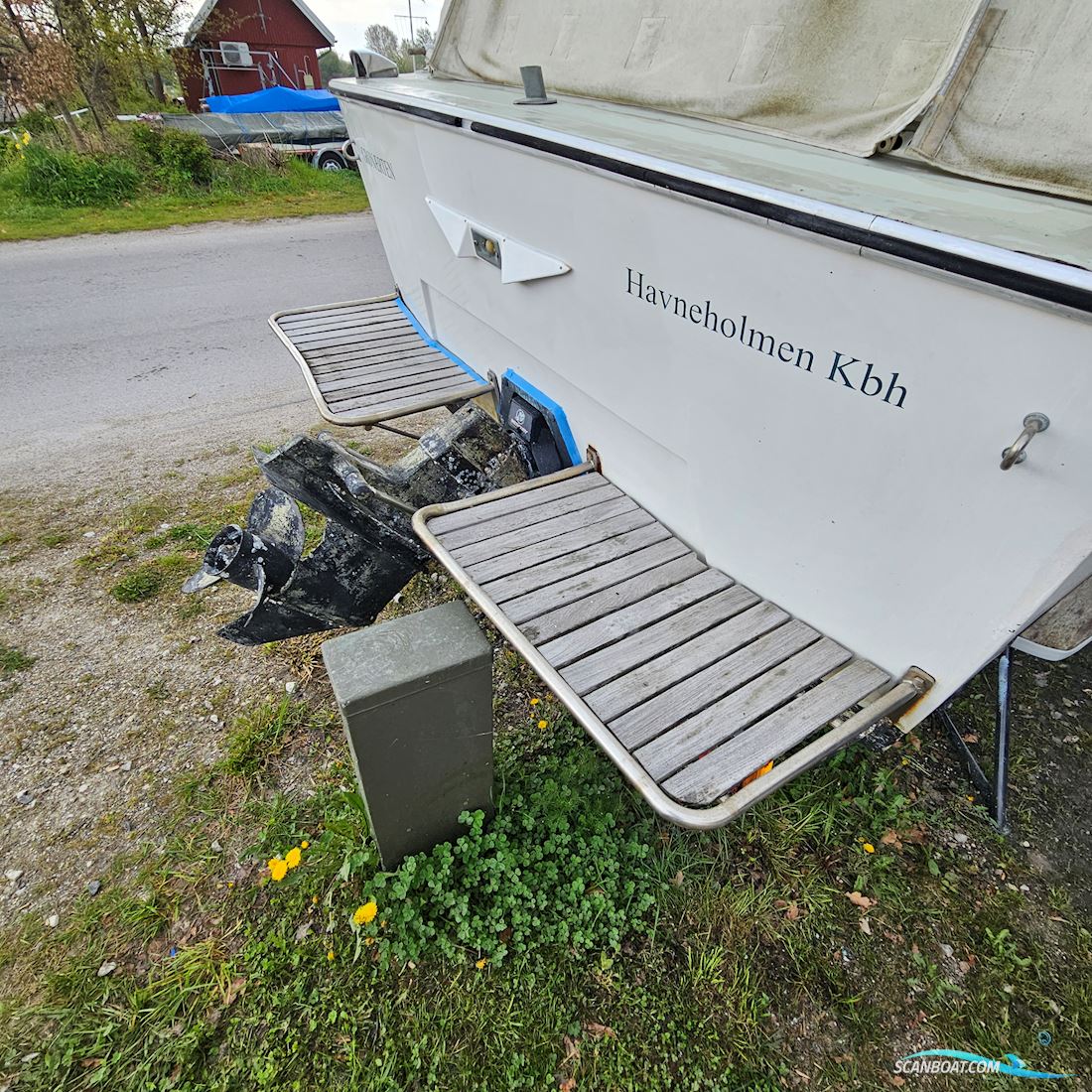 SOLGT - Coronet De Luxe 24 Cabin, Special Kun nu i April Nyere Mercury Motor