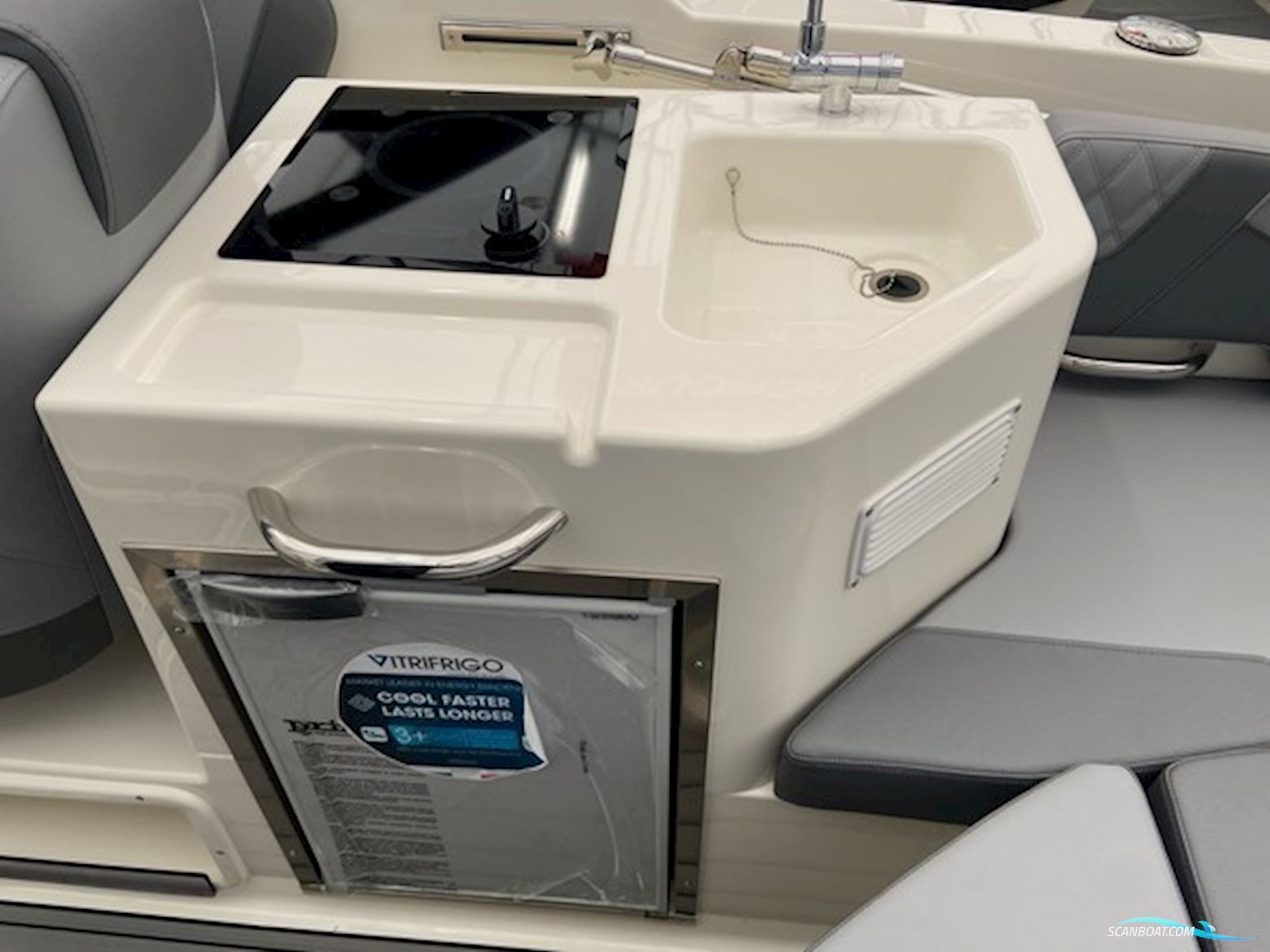 ...Solgt...Bayliner VR6 Cuddy, Mercury 250 HK V8