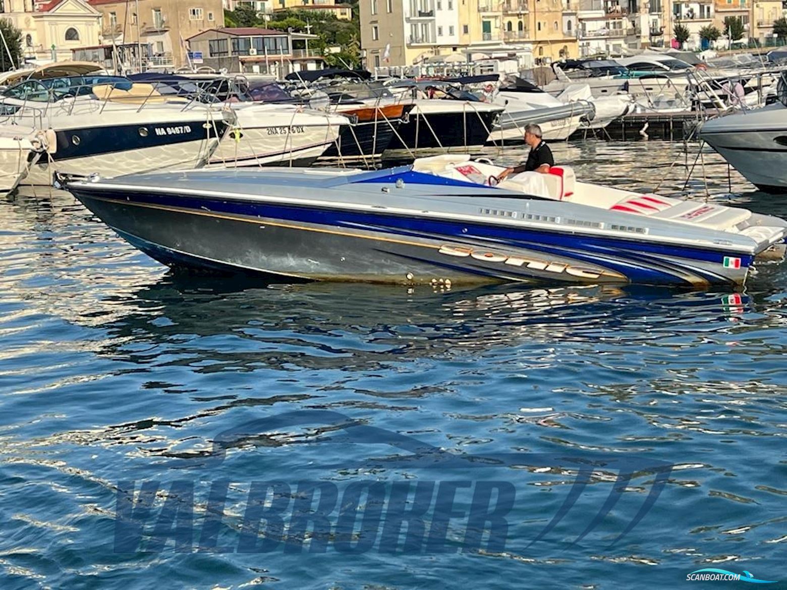 Sonic 31ss Motorbåt 2007, med Mercruiser 496 motor, Italien