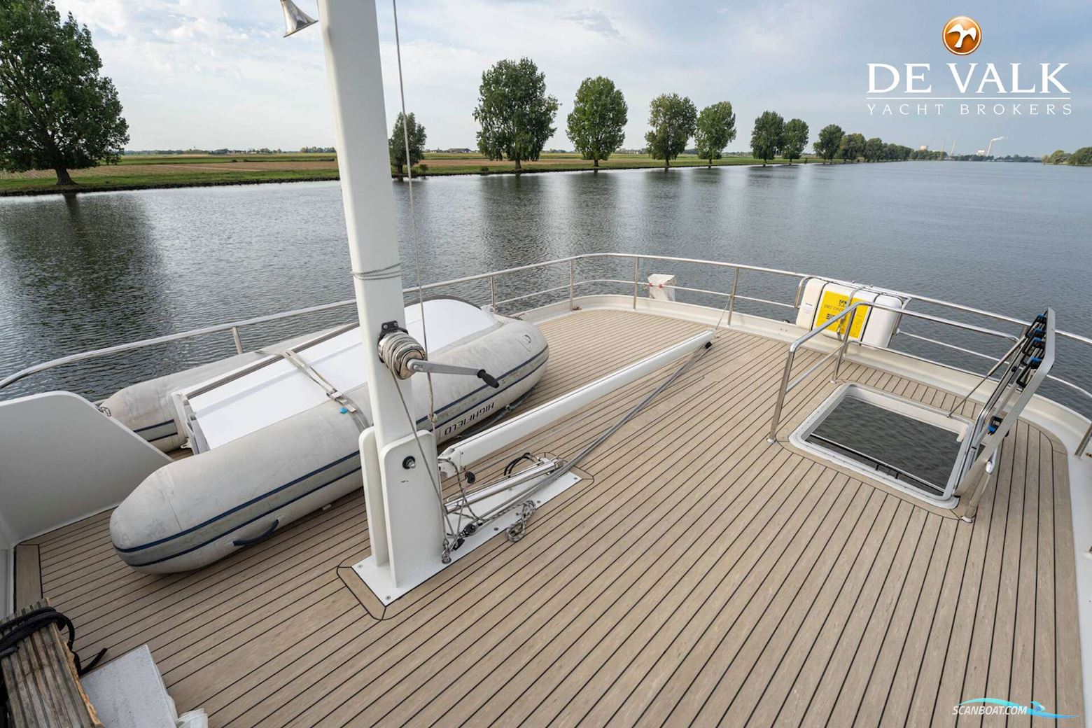 Steeler Explorer 50 Pilothouse