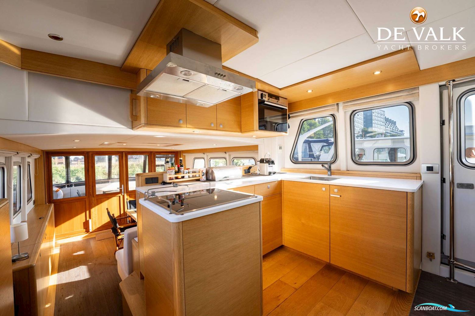 Steeler Explorer 50 Pilothouse