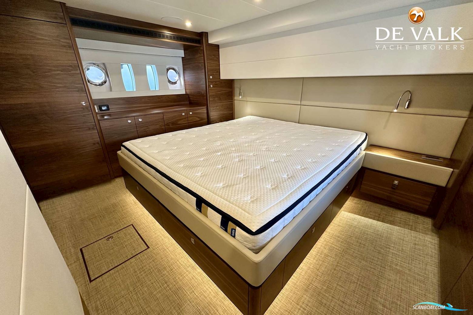 Steeler Explorer 50 Pilothouse