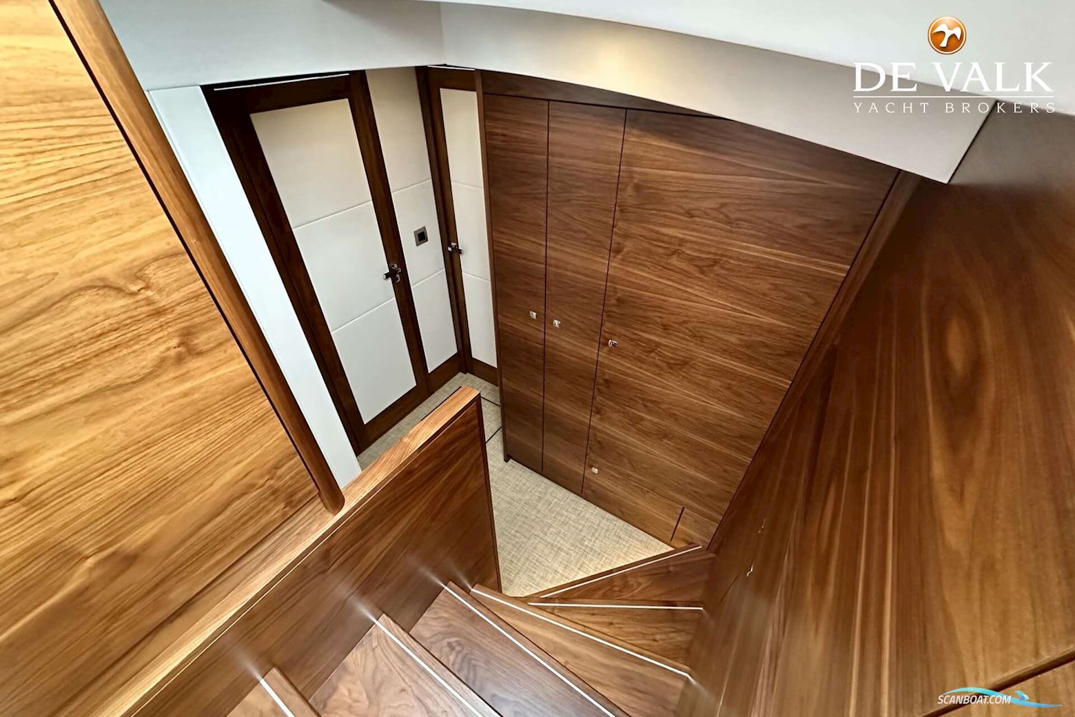 Steeler Explorer 50 Pilothouse