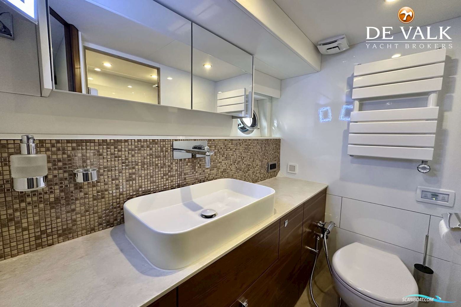 Steeler Explorer 50 Pilothouse